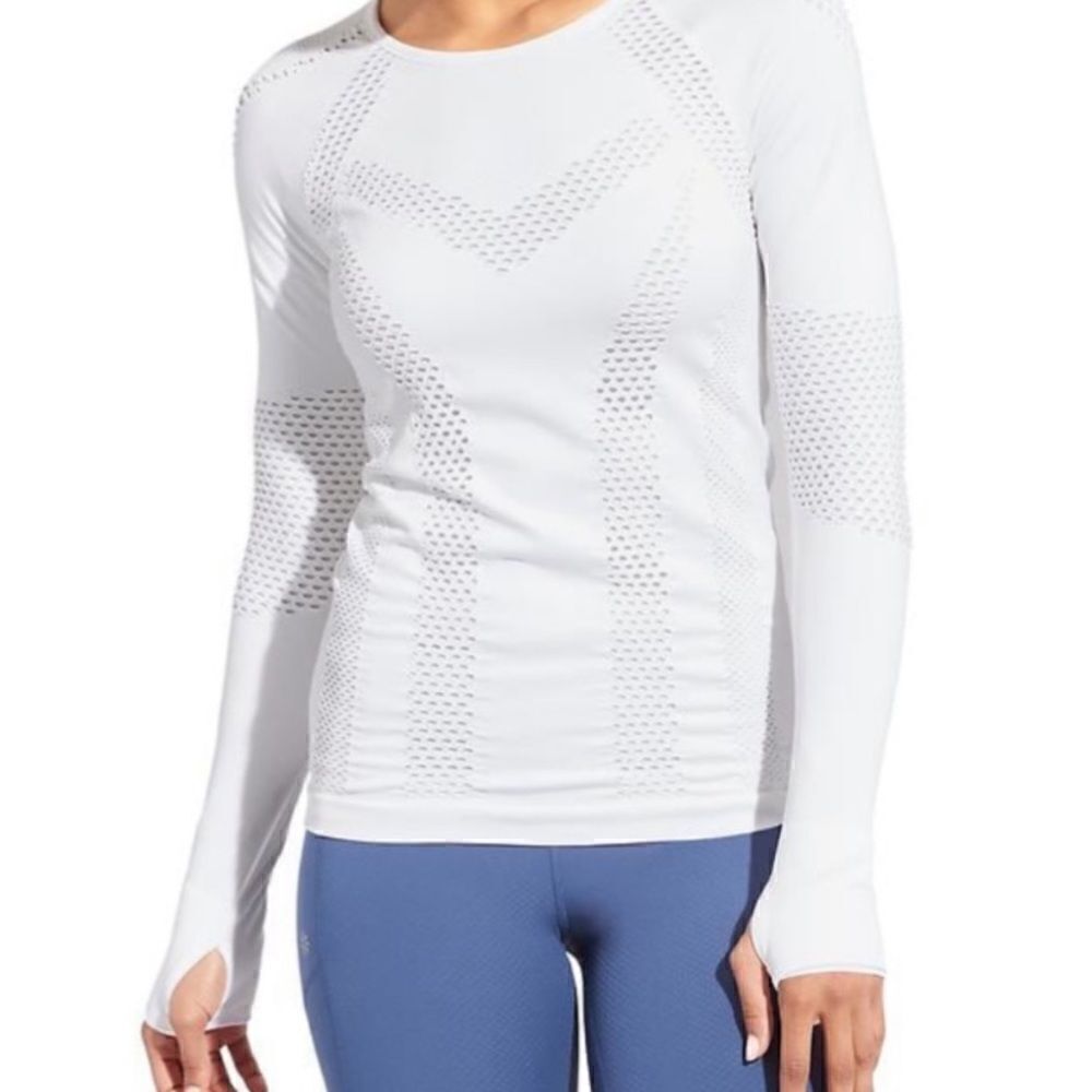 Athleta Shirt Burpee White Long Sleeve Top size XS base layer workout running